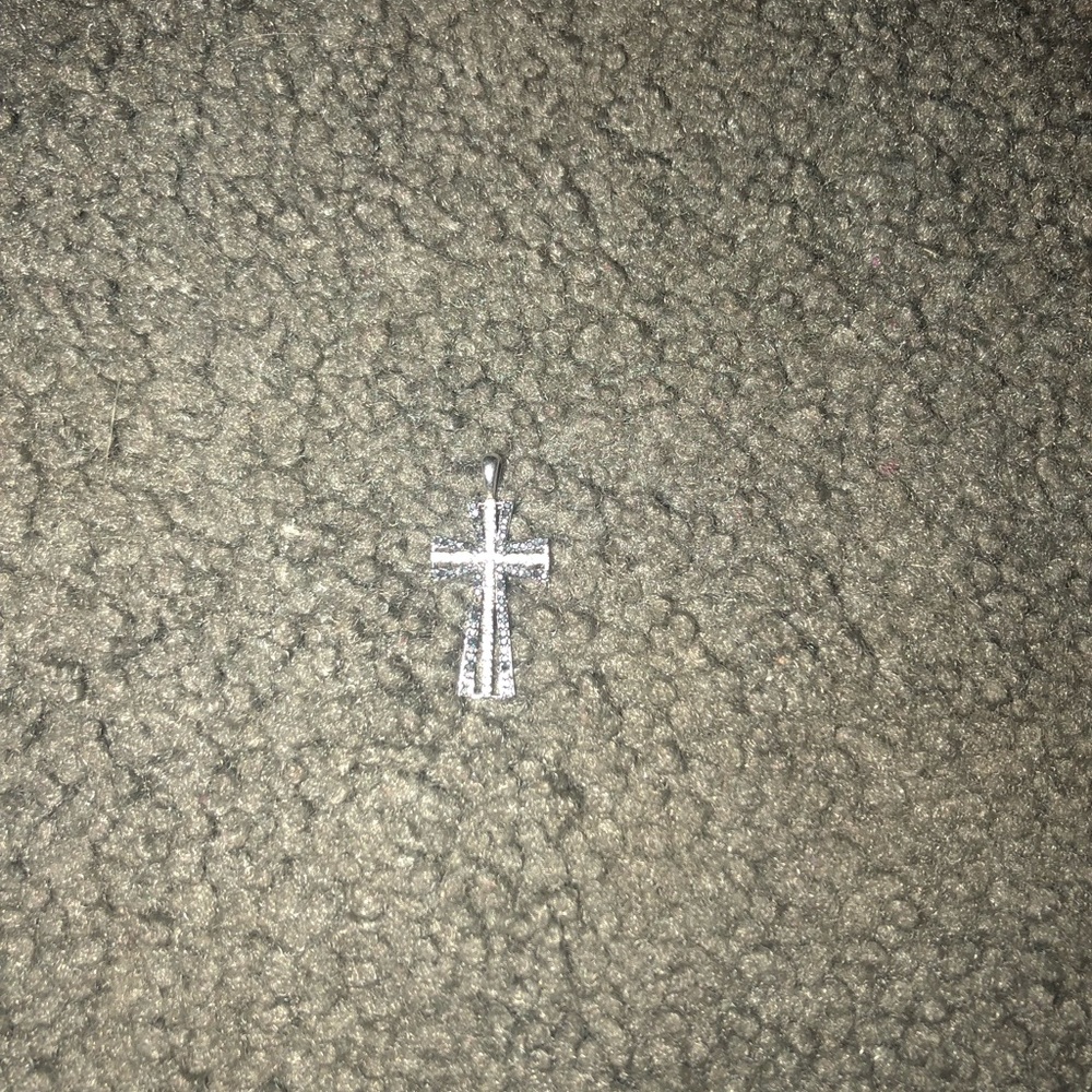 Diamond cross